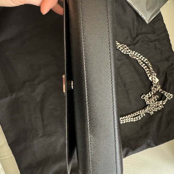 Saint Laurent Kate Shoulder Bag - Picture 4 of 8